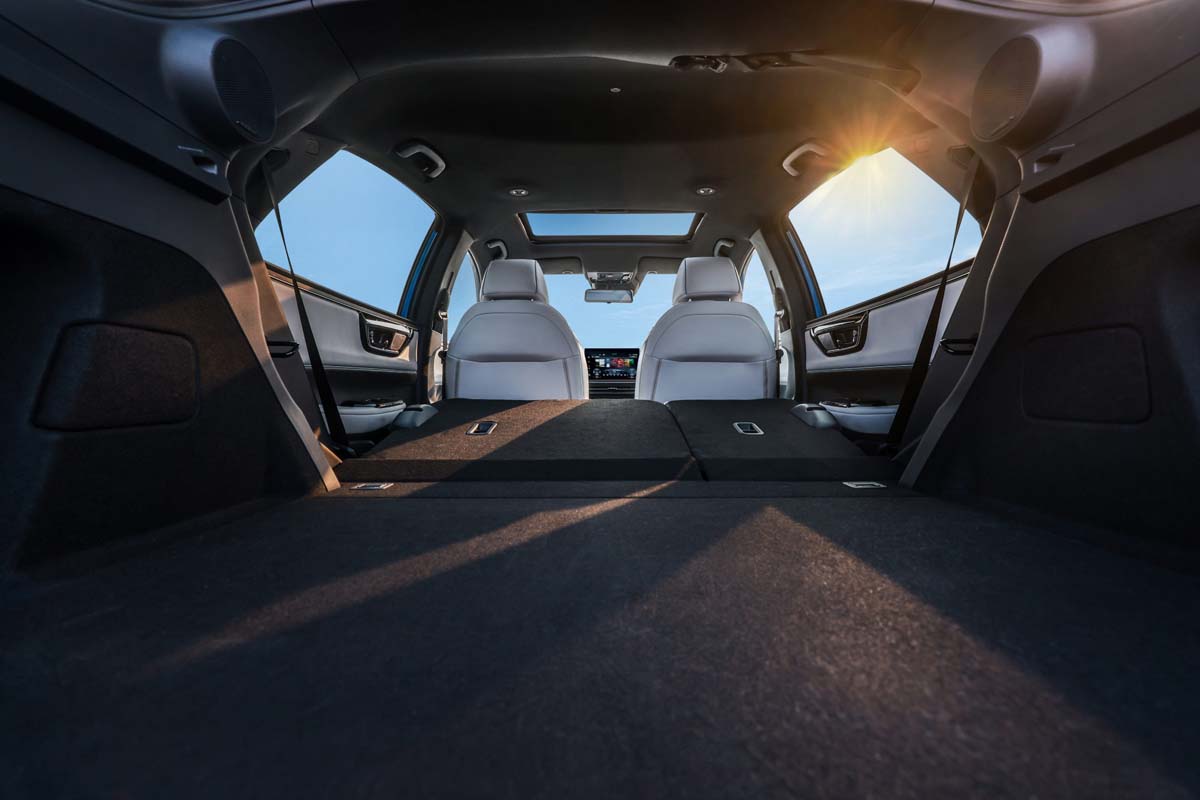 Honda Insight 即将化身电动车复活：最大马力 201 Hp、CLTC 续航 545 km！