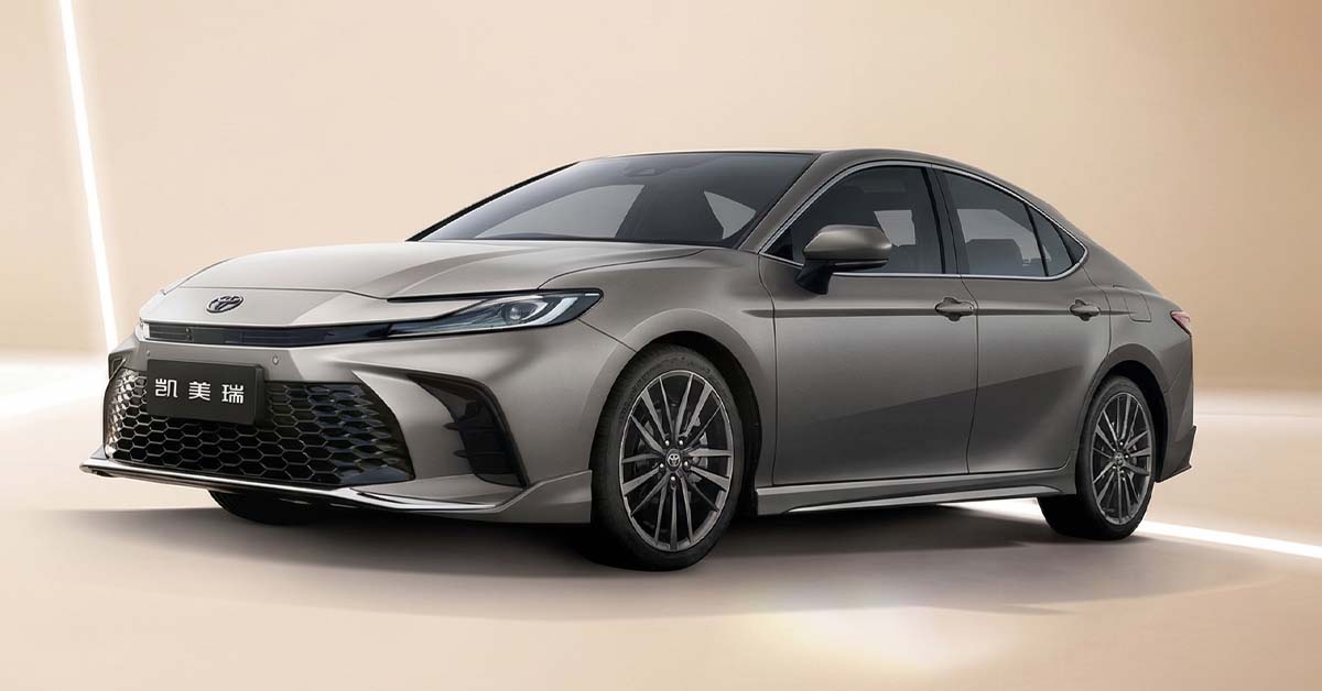 Toyota Camry 2.0 HEV 磨砂金版中国上市，满缸燃油实测续航突破1,000 km！